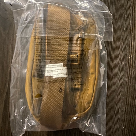 Lululemon Everywhere Belt Bag - Burnt Caramel - Picture 3 of 7